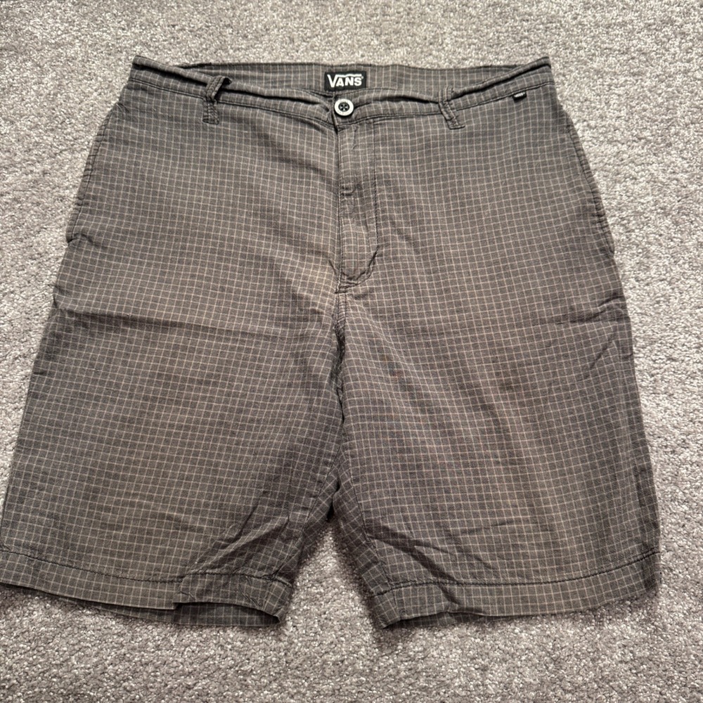 Vans Shorts Mens 30 Gray Grid Plaid 100% Cotton Skate Surf Casual Grunge 9"